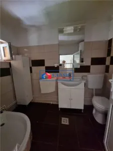 Vanzare casa individuala 5 camere si teren de 1500 mp in Valea Draganului - foto 6
