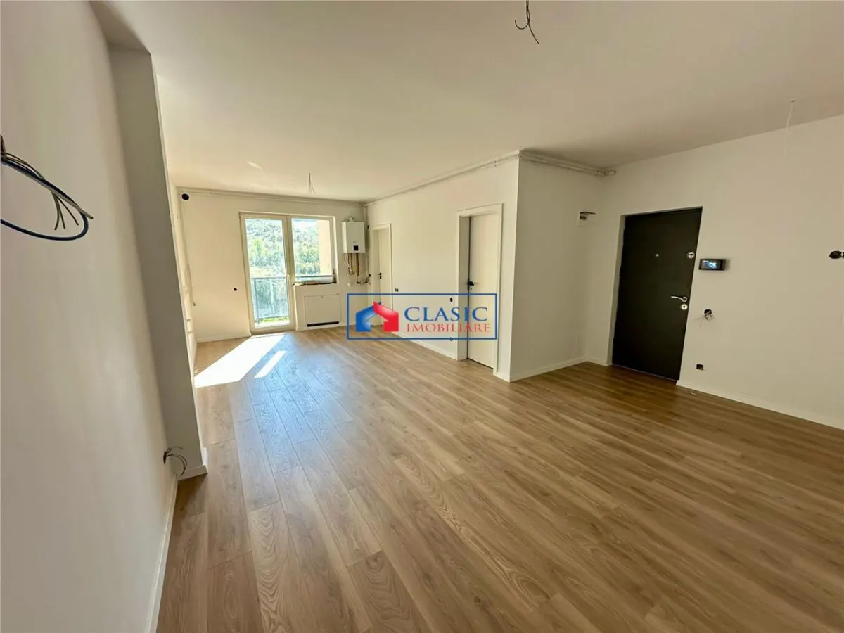 Vanzare apartament 2 camere bloc nou zona BMW Floresti - foto 1