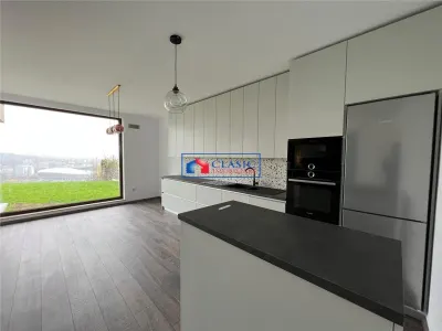 Inchiriere casa individuala cu panorama asupra orasului, cartier Gruia - foto 6