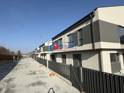 Vanzare casa alipita, constructie deosebita Chinteni, aproximativ 8 km de Auchan Iris, Cluj-Napoca - Cluj-Napoca