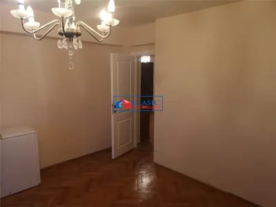 Vanzare apartament 3 camere decomandate renovat in Gheorgheni- zona Titulescu - foto 11