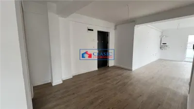 Vanzare apartament 4 camere bloc nou in Dambul Rotund- zona Mega Image - foto 2