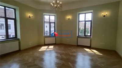 Vanzare apartament 3 camere modern in Centru- zona Piata Unirii, ideal locuinta sau sediu de firma - Cluj-Napoca