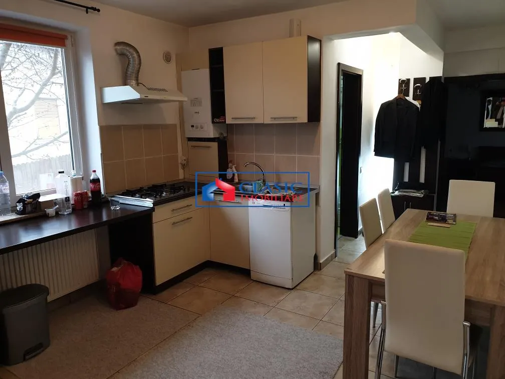 Inchiriere apartament 3 camere in vila in Andrei Muresanu- zona Piata Engels - foto 5