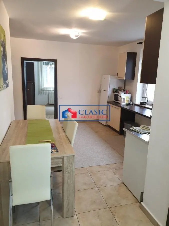 Inchiriere apartament 3 camere in vila in Andrei Muresanu- zona Piata Engels - foto 6