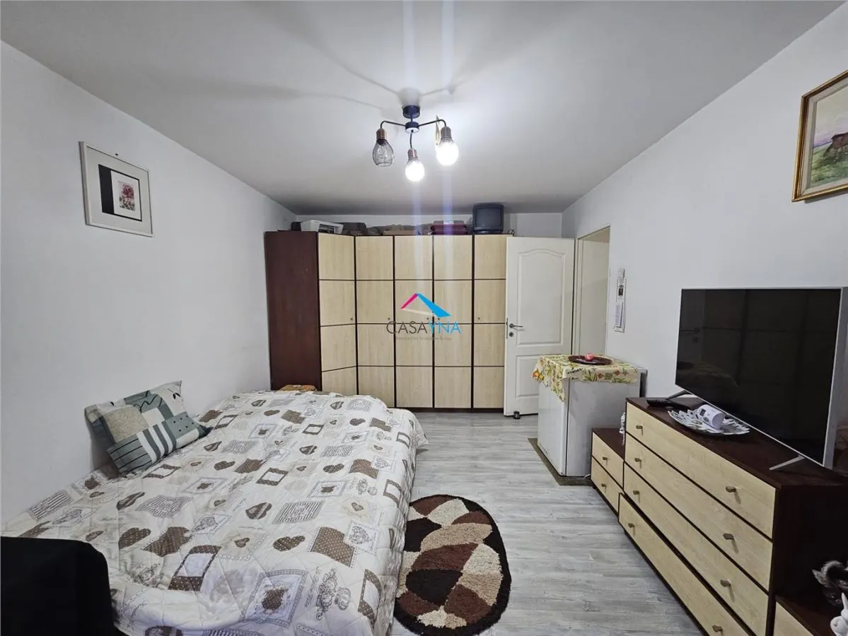 Garsoniera cu acces stradal, zona Orizontului! - foto 1