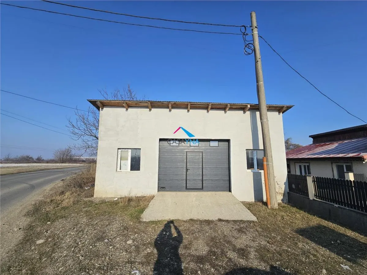 Casa cu 818 mp teren si garaj 87mp la strada! - foto 11