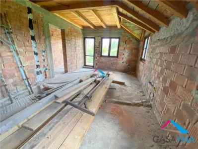 Casă P+M cu 900mp teren - Prăjești, jud Bacău! - foto 6
