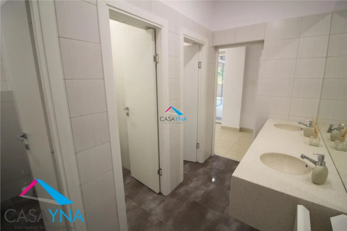 Spatiu comercial, ULTRACENTRAL, pe 2 nivele , 606 mp si teren 203 mp - foto 10