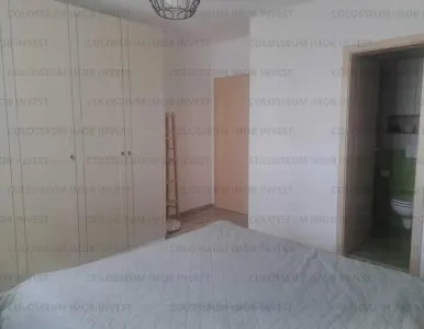 Apartament 3 camere, decomandat - zona Tractorul - foto 4