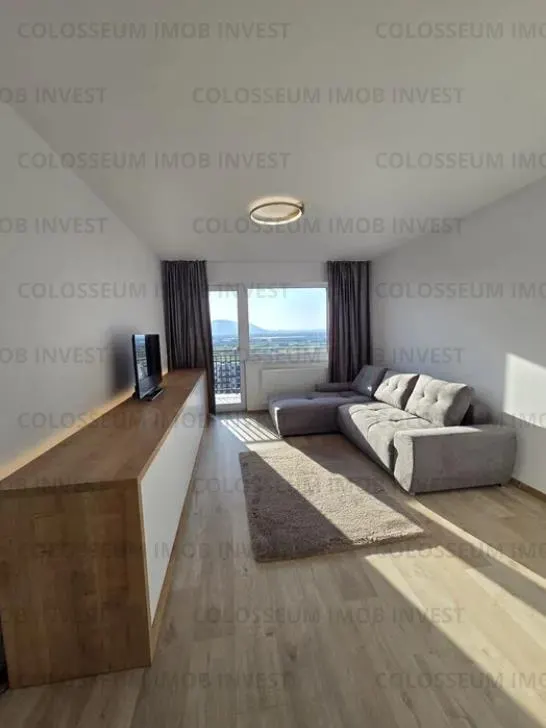 Apartament 3 camere, decomandat - zona Tractorul - foto 1