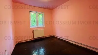 Apartament 2 camere, semidecomandat - zona Tractorul - foto 2