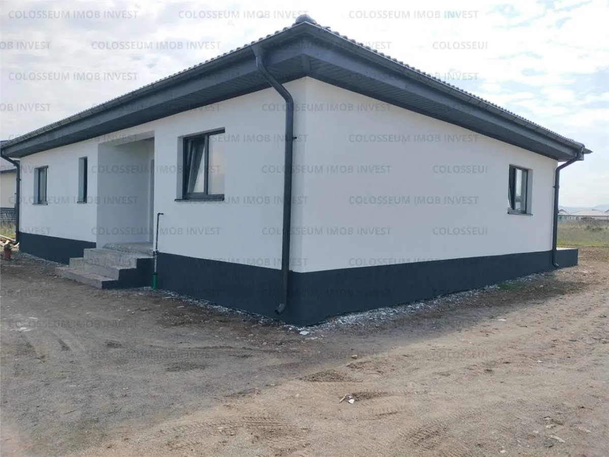 Casa individuala, 4 camere, curte proprie - Tarlungeni - foto 1