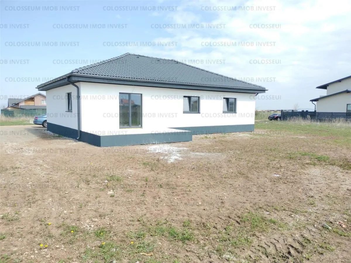 Casa individuala, 4 camere, curte proprie - Tarlungeni - foto 2
