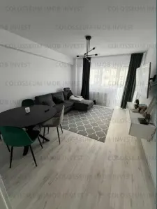 Apartament 3 camere, decomandat - zona Tractorul - foto 1