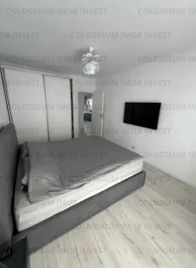 Apartament 3 camere, decomandat - zona Tractorul - foto 3