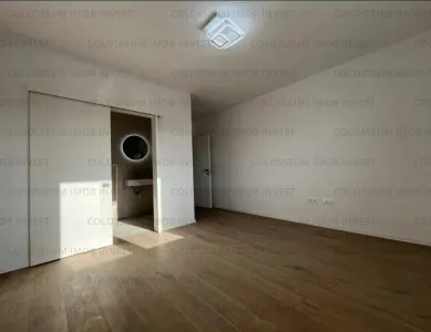 Apartament 3 camere, decomandat - zona Tractorul - Brasov