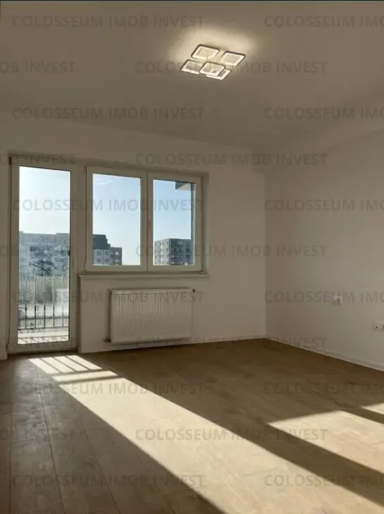 Apartament 3 camere, decomandat - zona Tractorul - foto 2