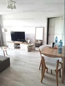 Apartament 2 camere, semidecomandat - zona Garii - foto 2