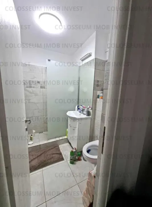 Apartament 2 camere, semidecomandat - zona Garii - foto 6