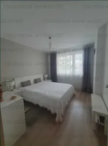 Apartament 3 camere, decomandat - zona Racadau - foto 4