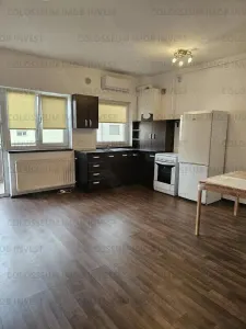 Apartament tip studio, open space - zona Tractorul - foto 4