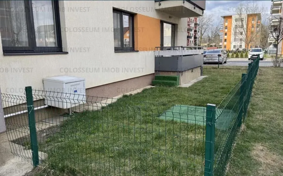 Apartament 3 camere, 2 bai, decomandat - zona Tractorul - foto 7
