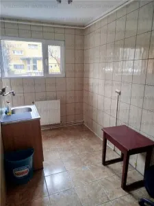 Spatiu comercial, la strada - zona Astra - foto 11