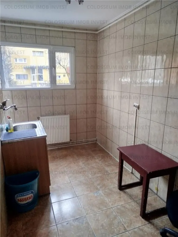 Spatiu comercial, la strada - zona Astra - foto 11
