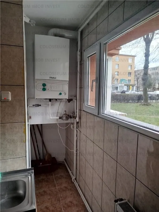 Spatiu comercial, la strada - zona Astra - foto 12