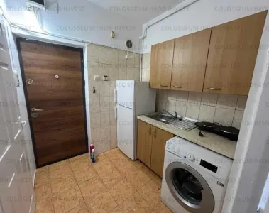 Garsoniera decomandata - zona Noua - foto 5