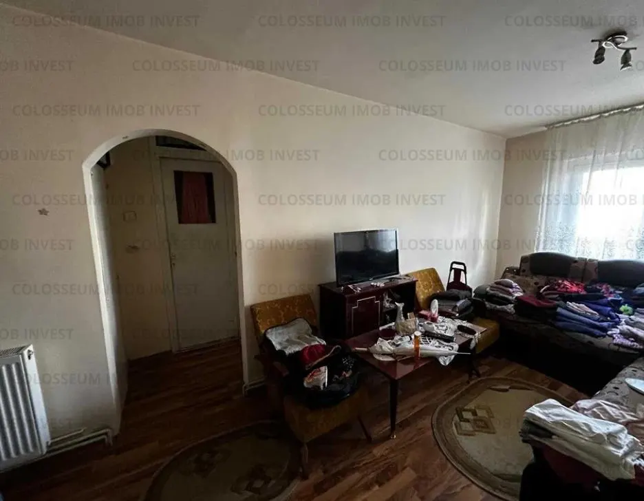 Apartament 3 camere, decomandat - zona Tractorul - foto 3