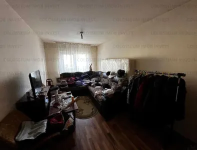 Apartament 3 camere, decomandat - zona Tractorul - foto 4