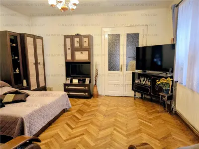 Apartament 3 camere, in casa - Centrul Istoric - foto 1