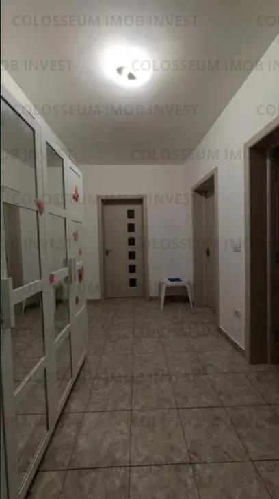 Apartament 2 camere, decomandat - zona Tractorul - foto 5