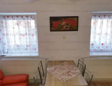 Apartament cu 5 camere, decomandat - Centrul Istoric - foto 5