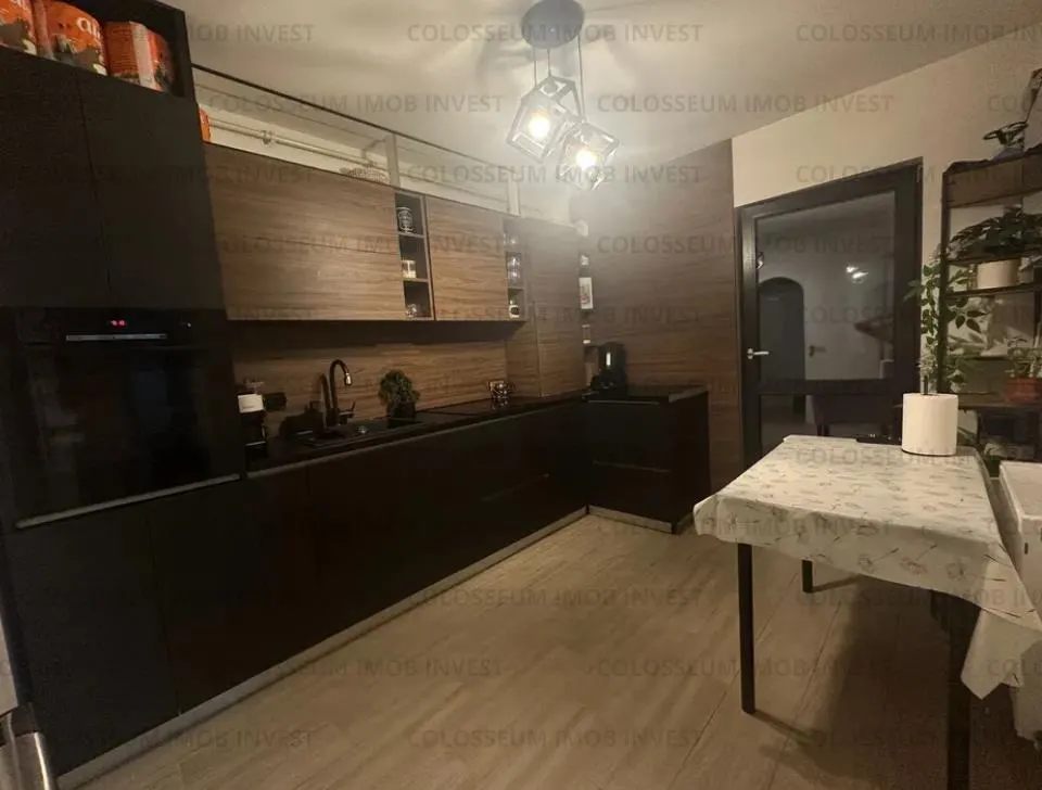 Apartament 3 camere, decomandat - zona Sanpetru - foto 5