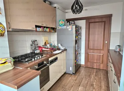 Apartament 3 camere, decomandat - zona Garii - foto 6