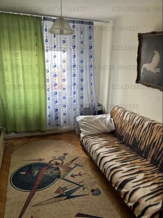 Apartament 3 camere, decomandat - zona Florilor - foto 2