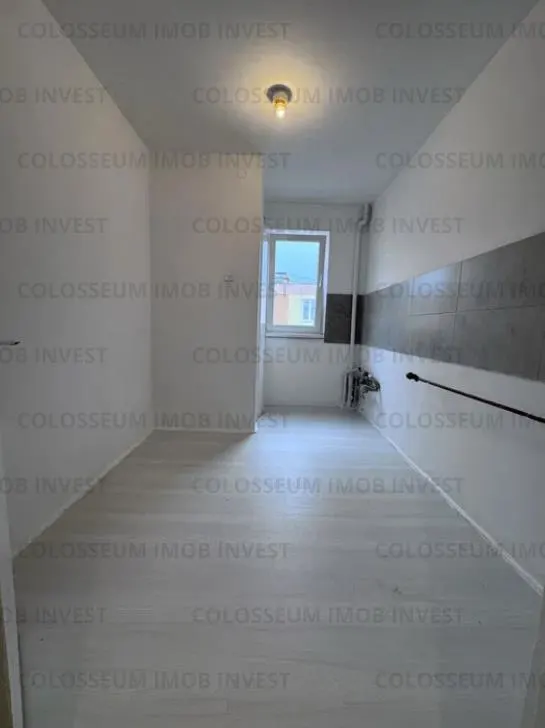 Apartament 2 camere, semidecomandat - zona Sacele - foto 3