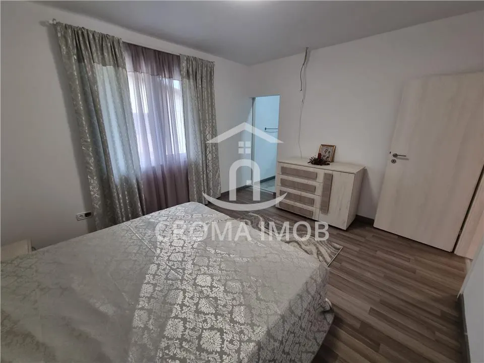 Inchiriere casa tip duplex 5 camere, in Ploiesti, zona Bariera Bucov - foto 11