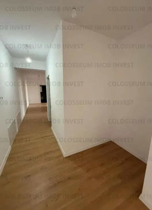 Apartament 4 camere, decomandat - zona Tractorul - foto 2