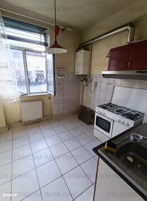Apartament 3 camere, decomandat - zona Centrul Civic - foto 3