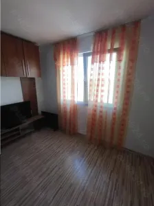 Garsoniera nedecomandata - zona Triaj - Brasov