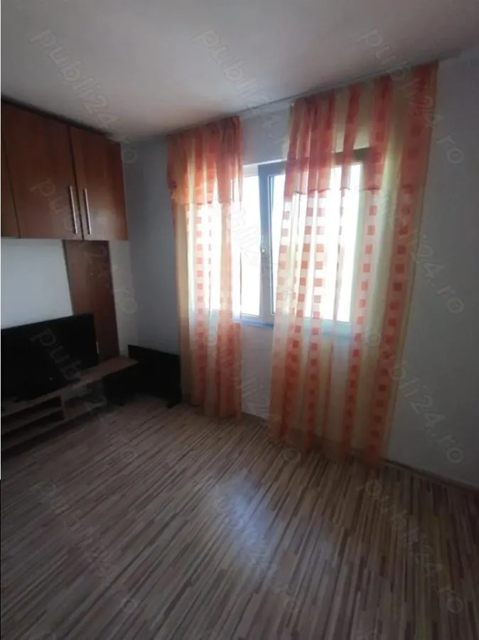 Garsoniera nedecomandata - zona Triaj - foto 1