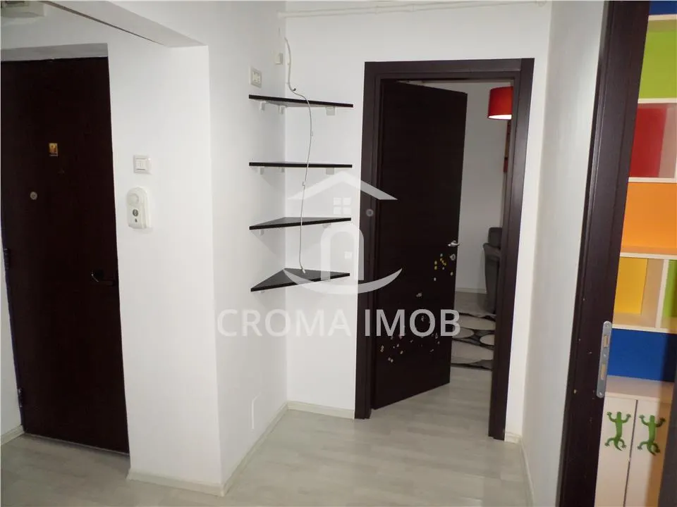 Inchiriere apartament 3 camere in Ploiestii zona Cantacuzino - foto 11