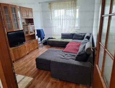 Apartament 2 camere, decomandat - zona Rulmentul - Brasov