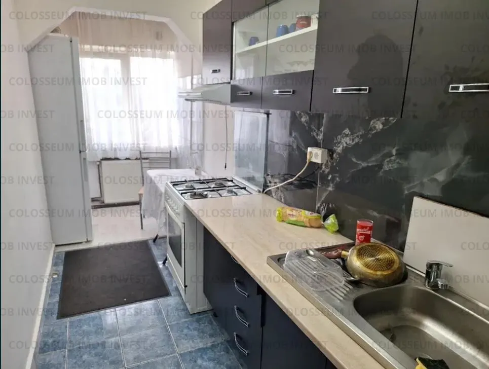 Apartament 2 camere, decomandat - zona Rulmentul - foto 2