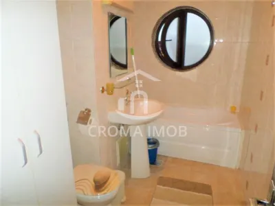 CromaImob Inchiriere apartament 3 camere, zona Vest - foto 7