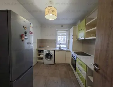 Apartament 2 camere, decomandat - zona Tractorul - foto 3
